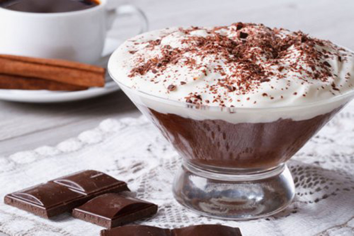 Mousse de Chocolate con Nata y Cacao