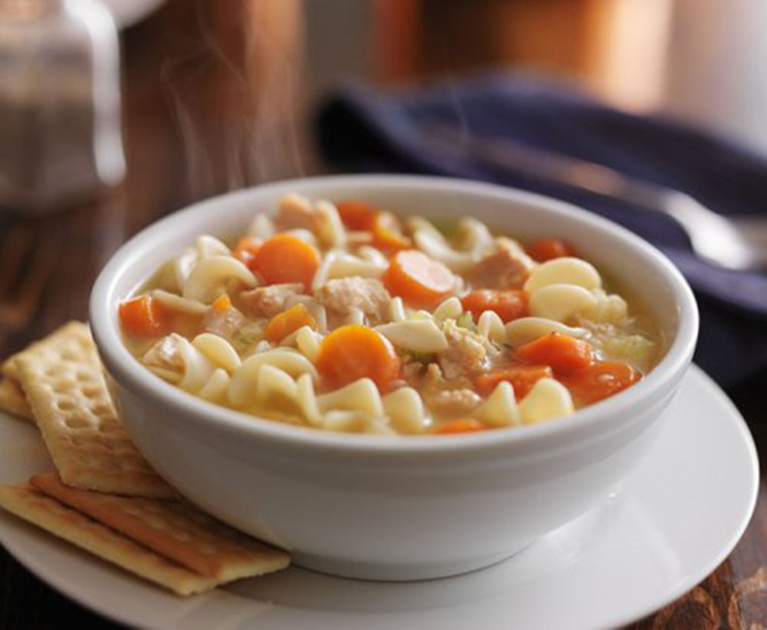 Sopa de Pollo y Pasta con Verduras Receta